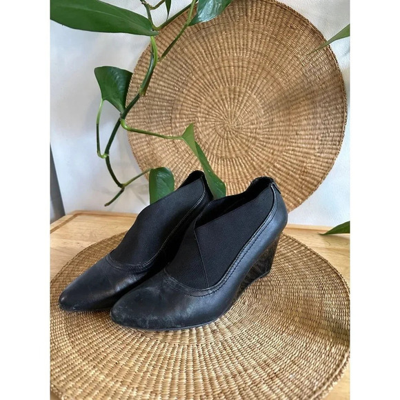 Anne Klein Women’s size 8.5 medium Black Heels - Picture 1 of 12